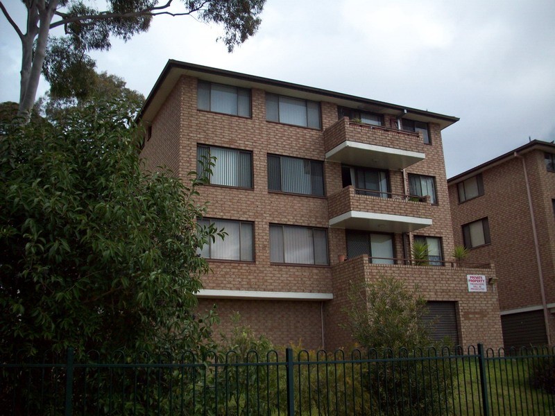 144 MOORE ST, Liverpool NSW 2170