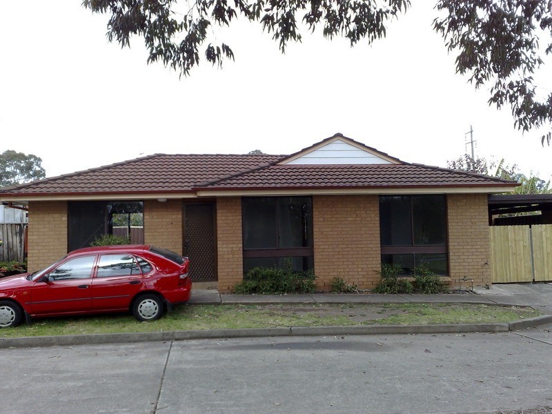 4/8  THESIGER ST, Bonnyrigg NSW 2177