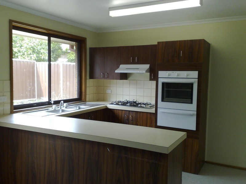 4/8  THESIGER ST, Bonnyrigg NSW 2177