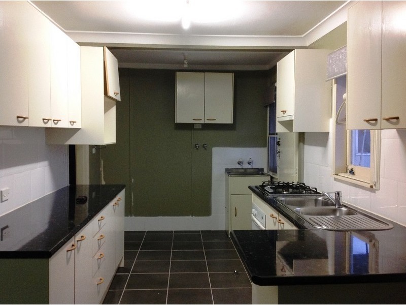 63 Heckenberg Ave, Sadleir NSW 2168