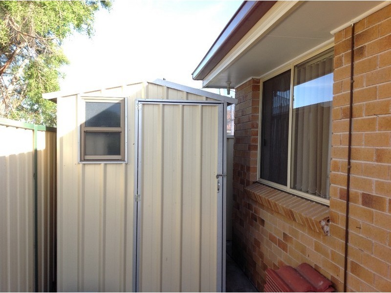 15 Corindi Cl, Hoxton Park NSW 2171