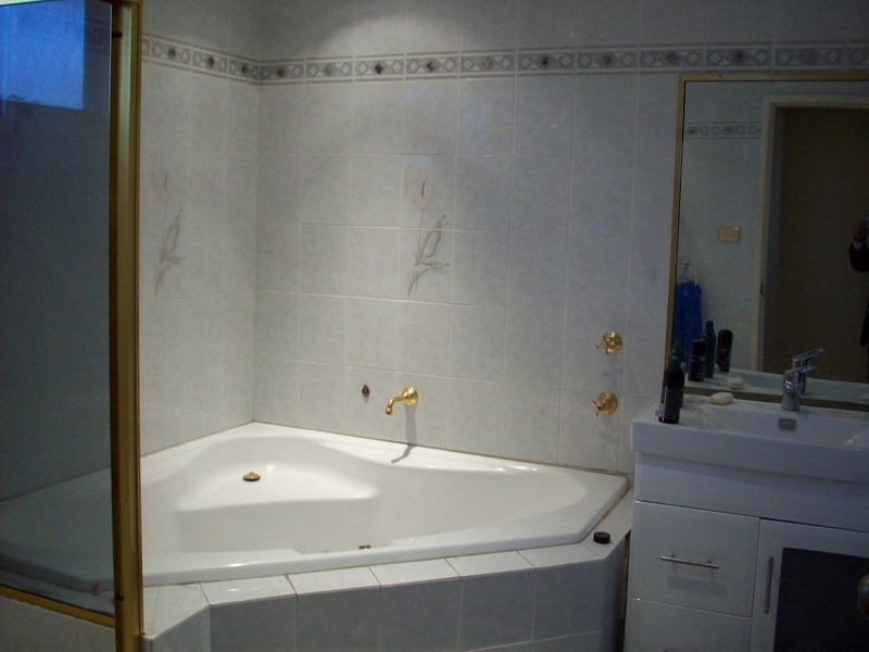 85 WHELAN AVENUE, Chipping Norton NSW 2170