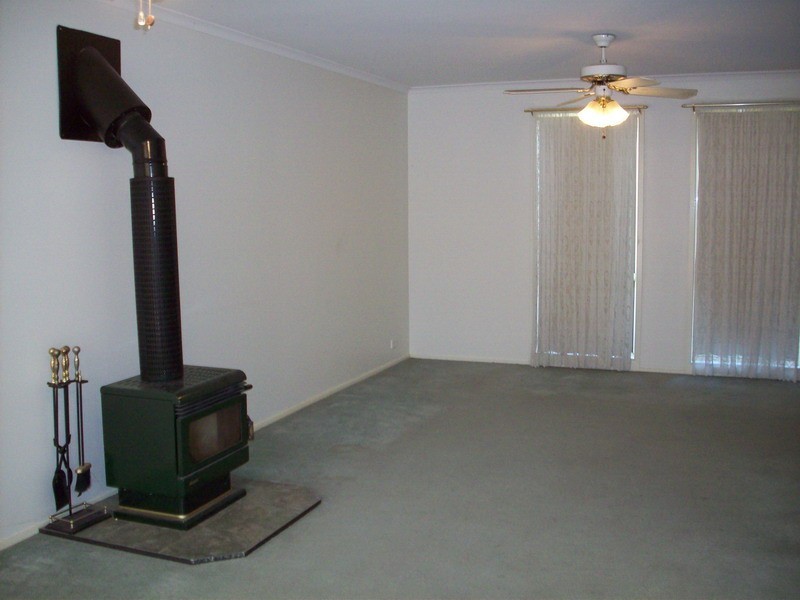 249 PACIFIC PALMS CCT, Hoxton Park NSW 2171