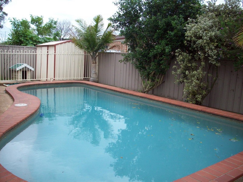 249 PACIFIC PALMS CCT, Hoxton Park NSW 2171