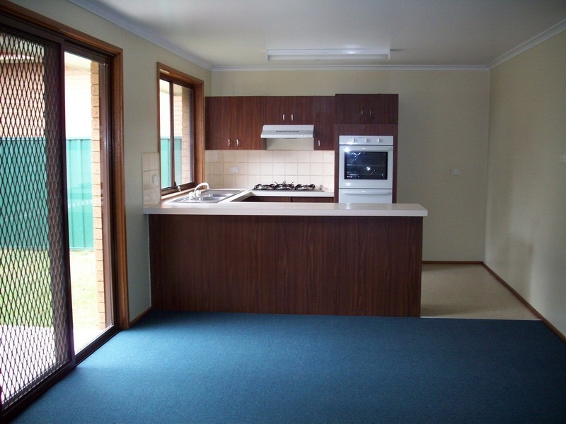 14 THESIGER RD, Bonnyrigg NSW 2177