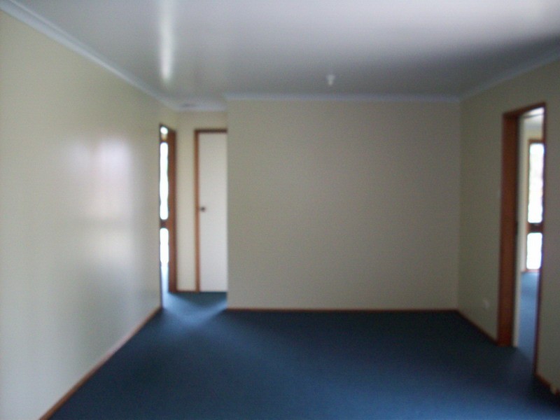 14 THESIGER RD, Bonnyrigg NSW 2177