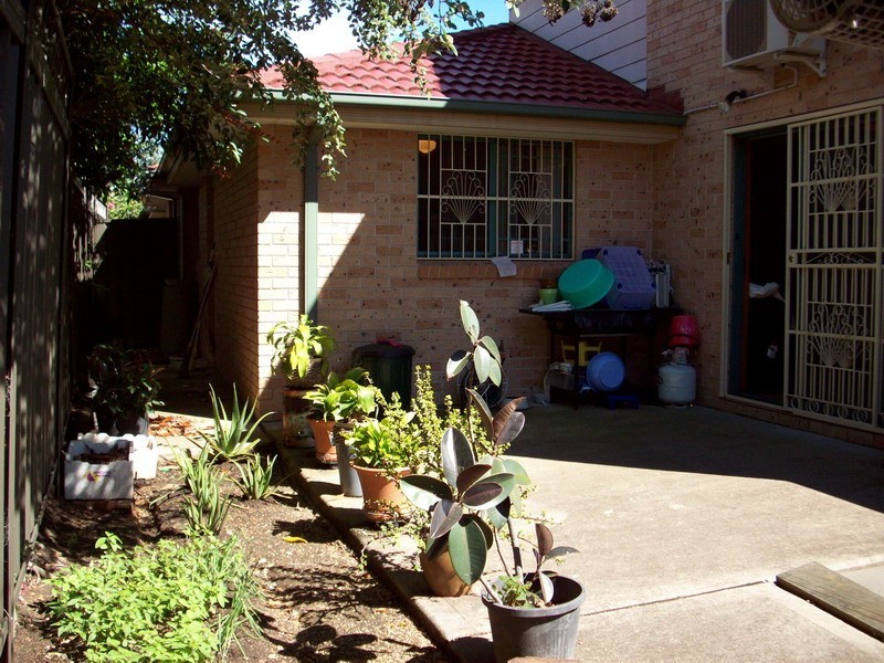 160 MEADOWS ROAD, Mount Pritchard NSW 2170