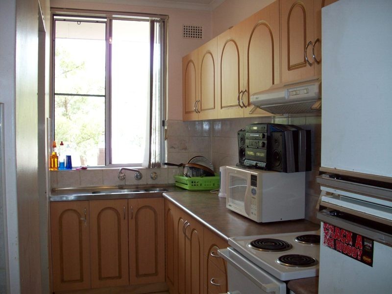 2 BEALE ST, Liverpool NSW 2170