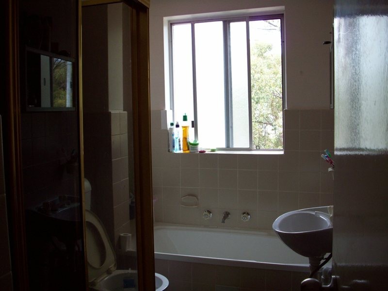 2 BEALE ST, Liverpool NSW 2170