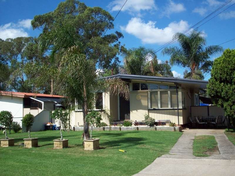 16 NARANGHI ST, Busby NSW 2168