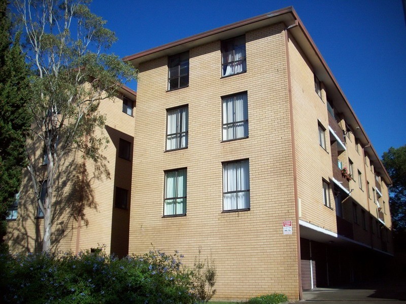 7-9 FORBES ST, Warwick Farm NSW 2170