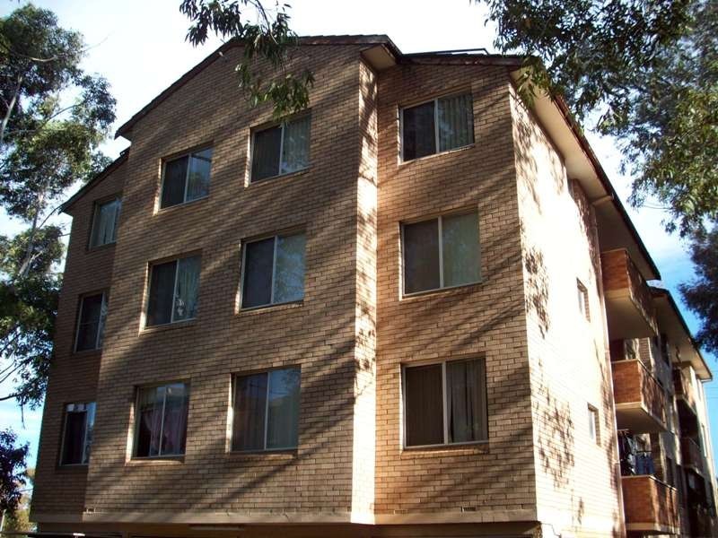 5 MILL RD, Liverpool NSW 2170