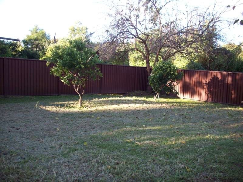 39 NEWBRIDGE RD, Chipping Norton NSW 2170