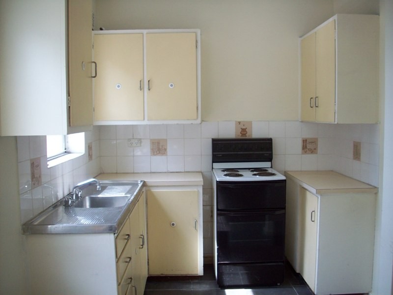 8 LINCOLN ST, Miller NSW 2168