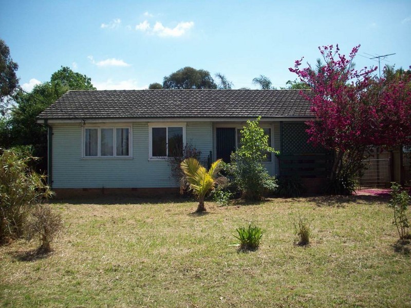 8 Ryeland St, Miller NSW 2168