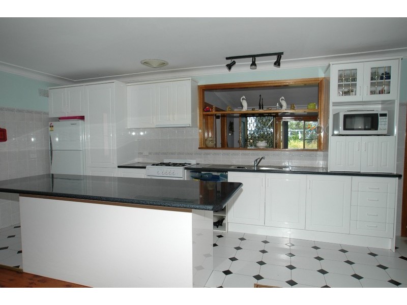 228 North Liverpool Rd, Green Valley NSW 2168