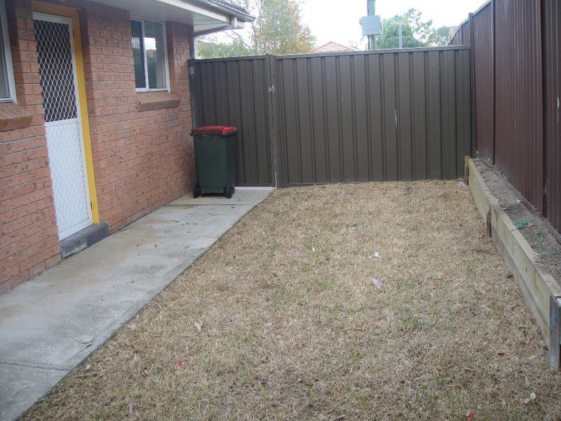 1/5-7 Thelma St, Lurnea NSW 2170