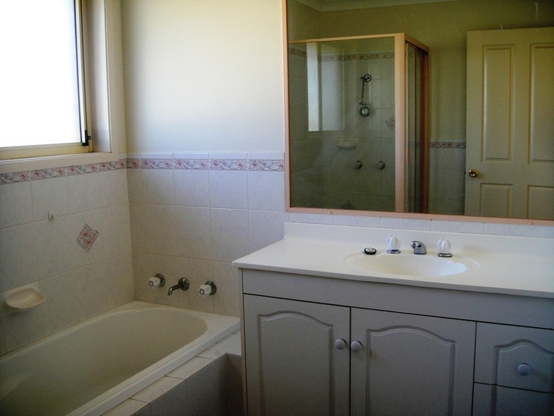 Kearns NSW 2558