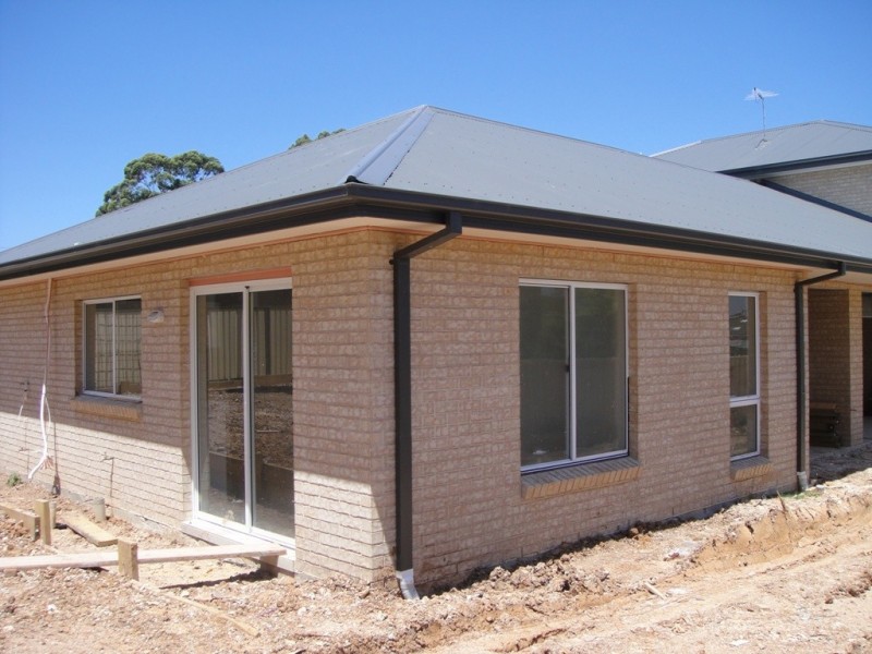 323A ELIZABETH DRIVE, Mount Pritchard NSW 2170