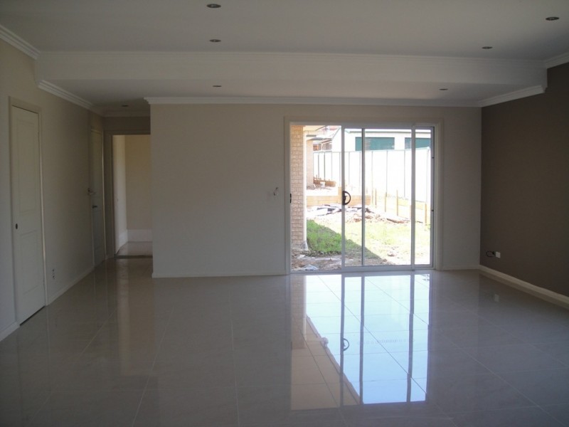 323A ELIZABETH DRIVE, Mount Pritchard NSW 2170