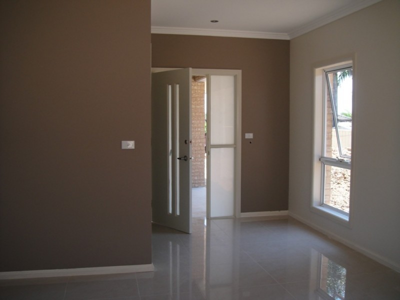 323A ELIZABETH DRIVE, Mount Pritchard NSW 2170