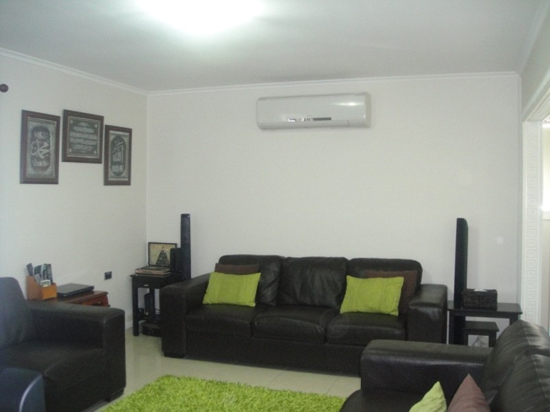 21 STRICKLAND CRES, Ashcroft NSW 2168