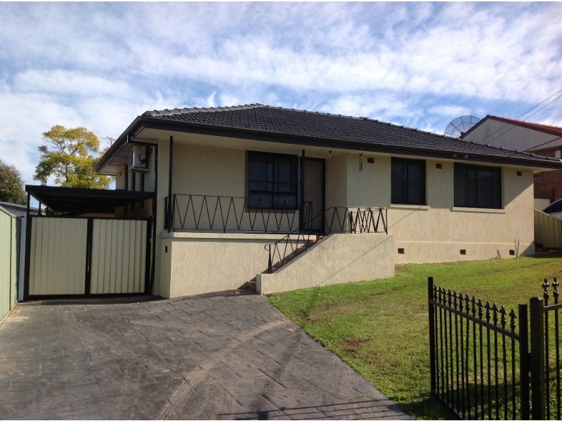 121 STRICKLAND CRES, Ashcroft NSW 2168