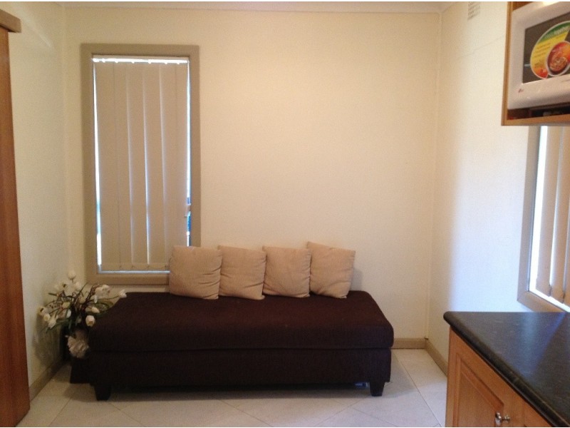 121 STRICKLAND CRES, Ashcroft NSW 2168
