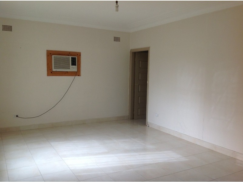 32 LIONS AVE, Lurnea NSW 2170