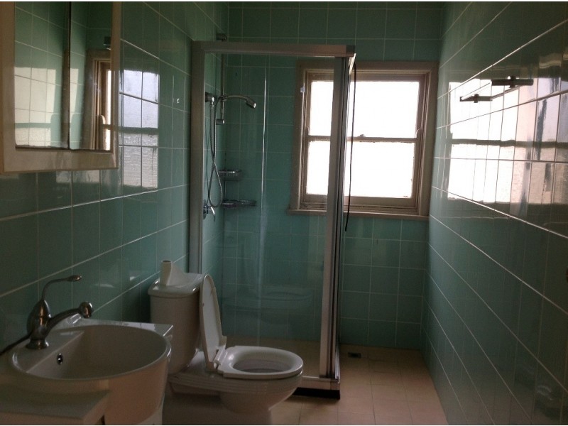 32 LIONS AVE, Lurnea NSW 2170