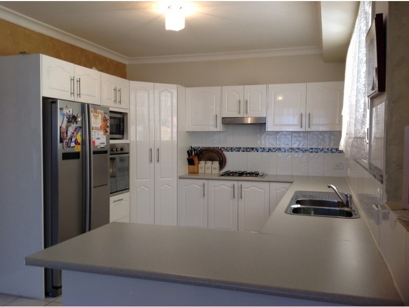 1B Clydesdale Dr, Blairmount NSW 2559