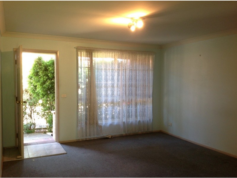 2/17-19 Kurrajong Rd, Casula NSW 2170