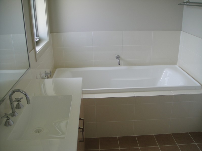 5 MARINER ST, Glenfield NSW 2167