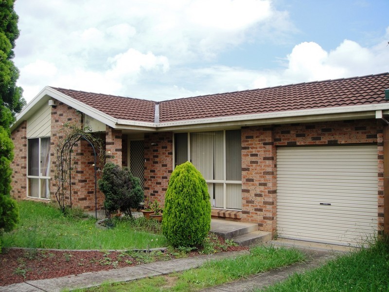 7 BLUFF ST, Green Valley NSW 2168