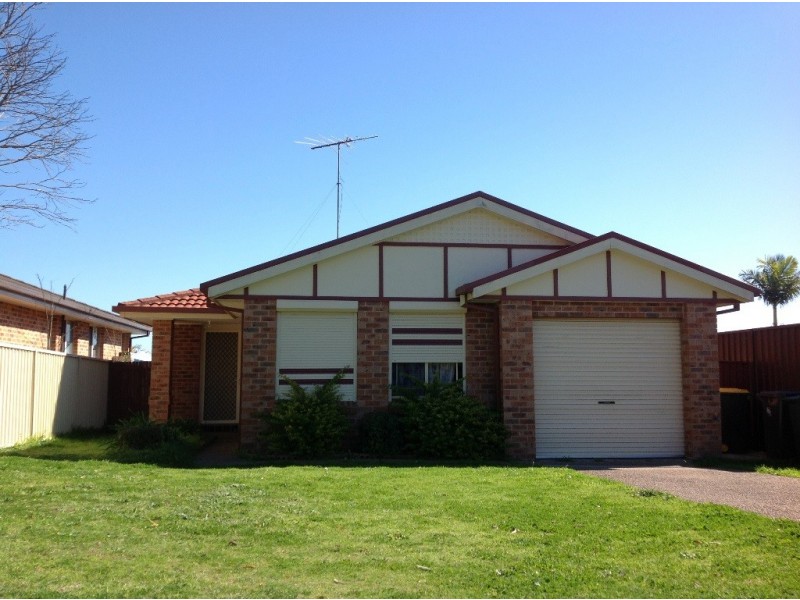21 Guernsey Ave, Minto NSW 2566