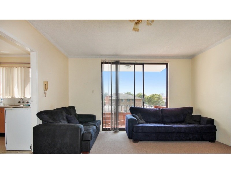 6/71-73 Castlereagh St, Liverpool NSW 2170