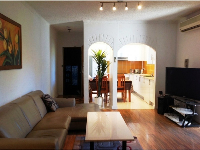 10/1 Hart St, Warwick Farm NSW 2170