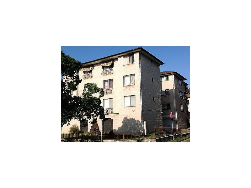 10/1 Hart St, Warwick Farm NSW 2170
