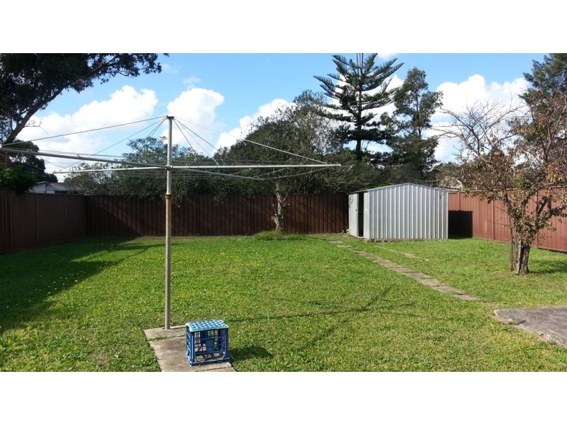 10 Armstrong St, Ashcroft NSW 2168