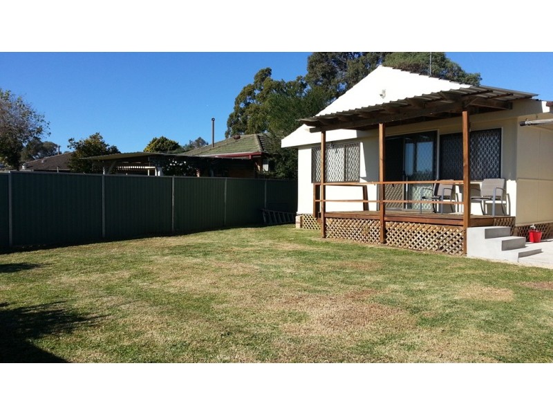 32 WILLIAMSON CRES, Warwick Farm NSW 2170