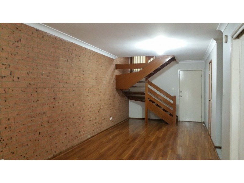 13/1 MANNING ST, Warwick Farm NSW 2170