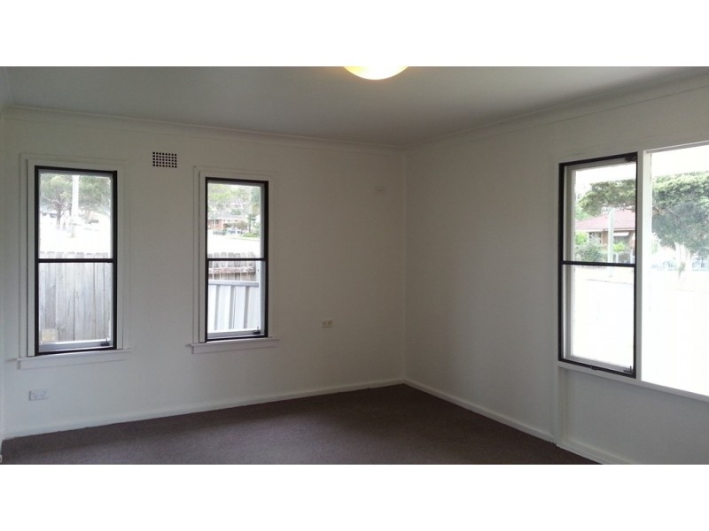 26 Dundee St, Sadleir NSW 2168