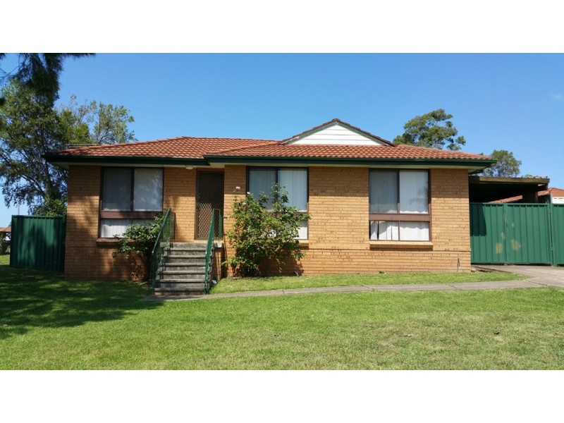 14 Thesiger Rd, Bonnyrigg NSW 2177