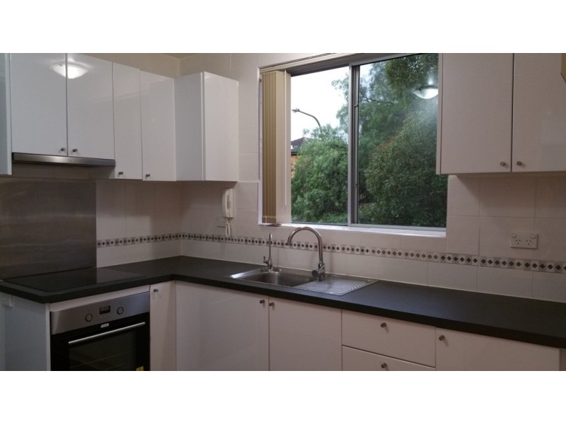 2/41 Speed St, Liverpool NSW 2170