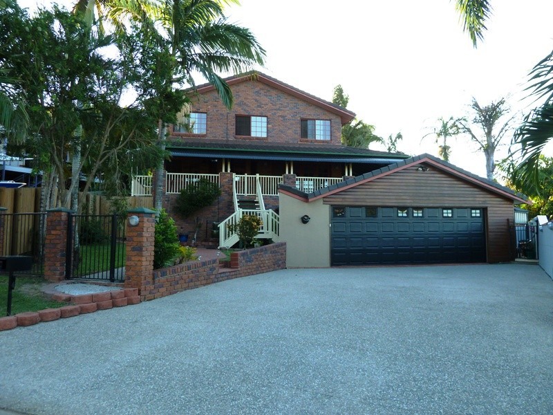 4 Triton Crt, Shoal Point QLD 4750