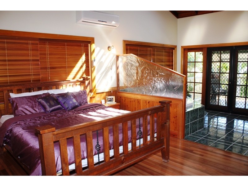 4 Triton Crt, Shoal Point QLD 4750