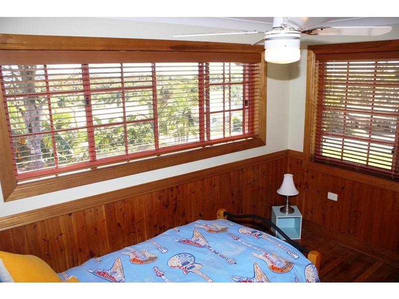 4 Triton Crt, Shoal Point QLD 4750