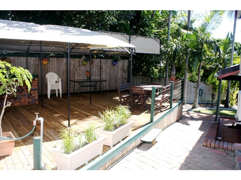 4 Triton Crt, Shoal Point QLD 4750