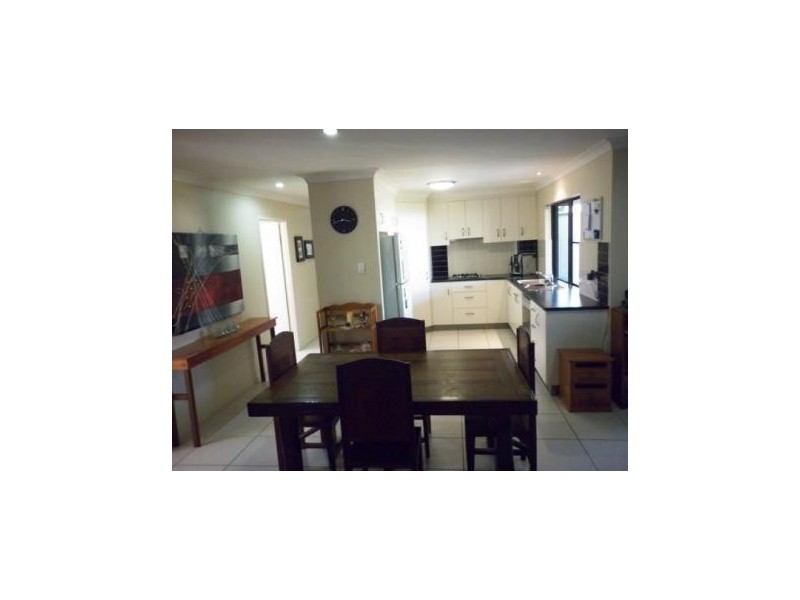 4 Dan Court, Walkerston QLD 4751