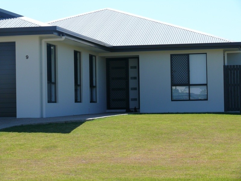 9 Lancaster way, Ooralea QLD 4740